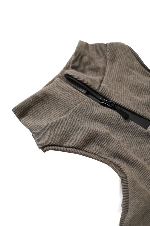 تاپ ورزشی زنانه